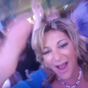 Meet your Posher, Toni